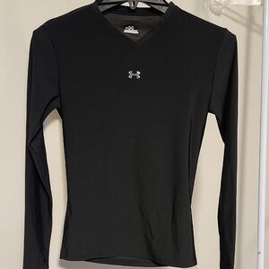 Under Armour Women's Black Long Sleeve V-Neck Tee